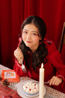 里番ACG纲手的性监狱